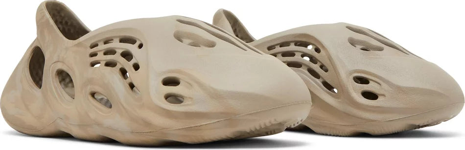 Adidas Yeezy Foam RNNR Stone Sage