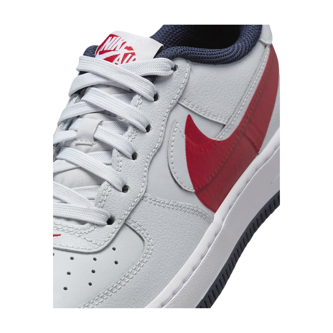 Nike Air Force LV8 4 red