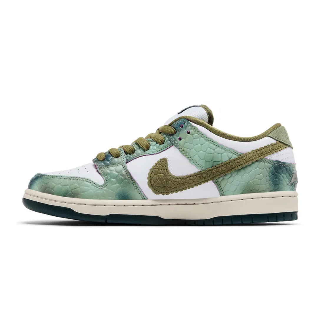 Nike Nike SB Dunk Low Alexis Sablone Chameleon