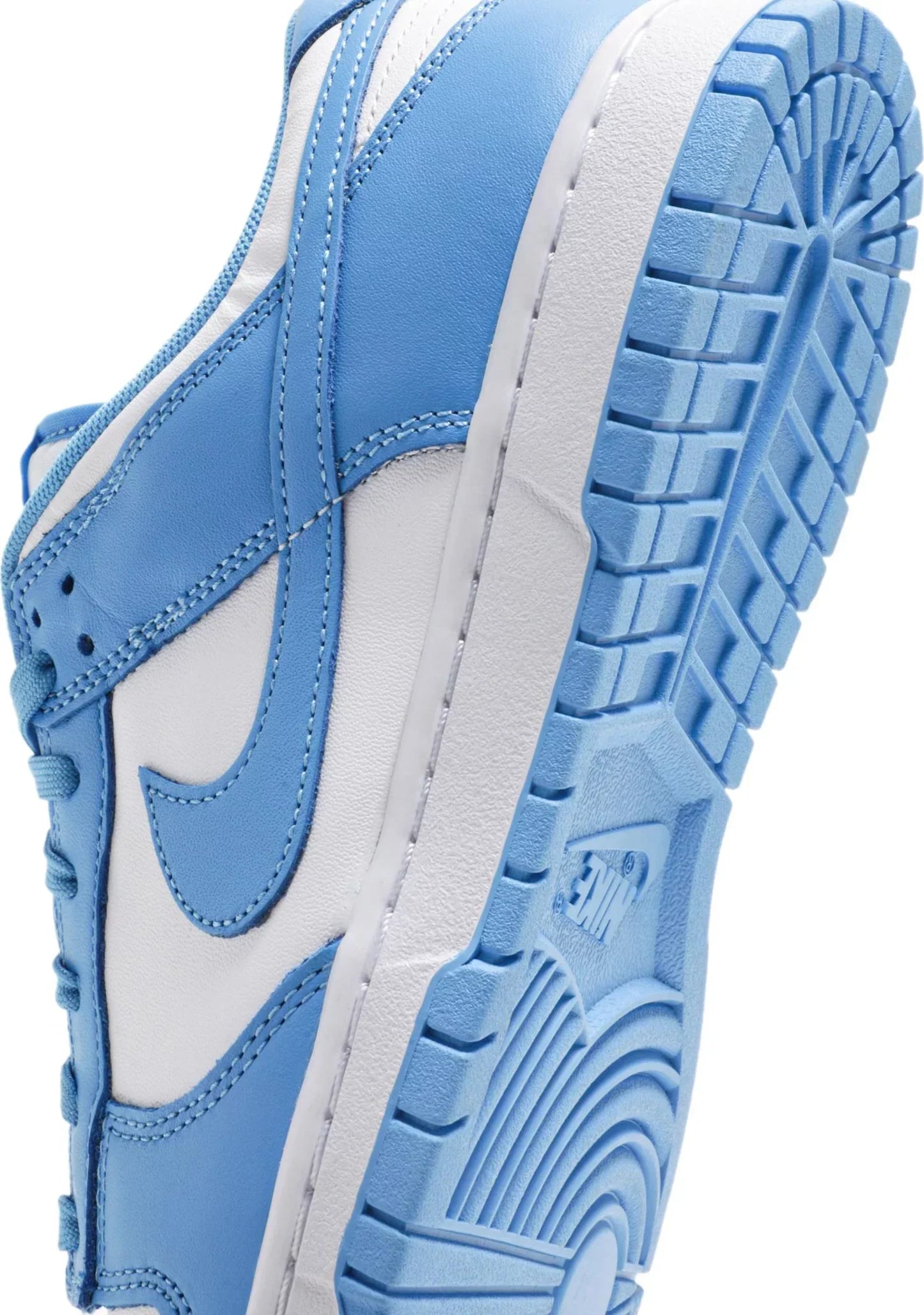 Nike Dunk Low UNC (2021)