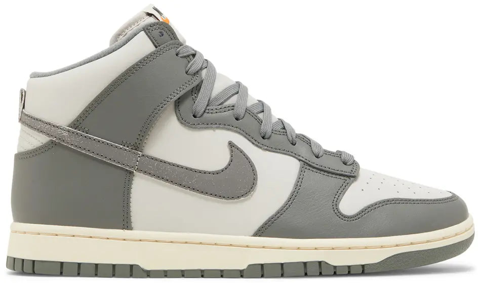 Nike Dunk High Vintage Light Bone Grey