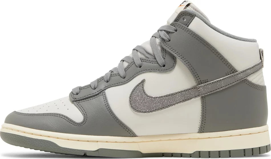 Nike Dunk High Vintage Light Bone Grey