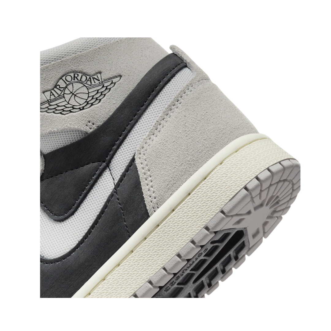 Jordan Air 1 Zoom CMFT 2 "Light Iron Ore & Black"