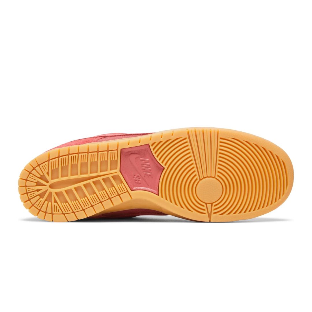 Nike Nike SB Dunk Low Rojo Arcilla
