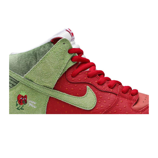 Nike SB Dunk High Strawberry Cough